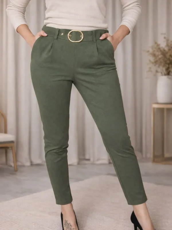 Stylowe spodnie cygaretki damskie w kolorze khaki